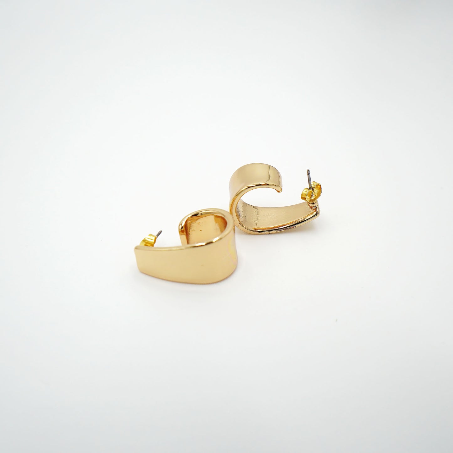 Sculpted Gold Hoop Earrings