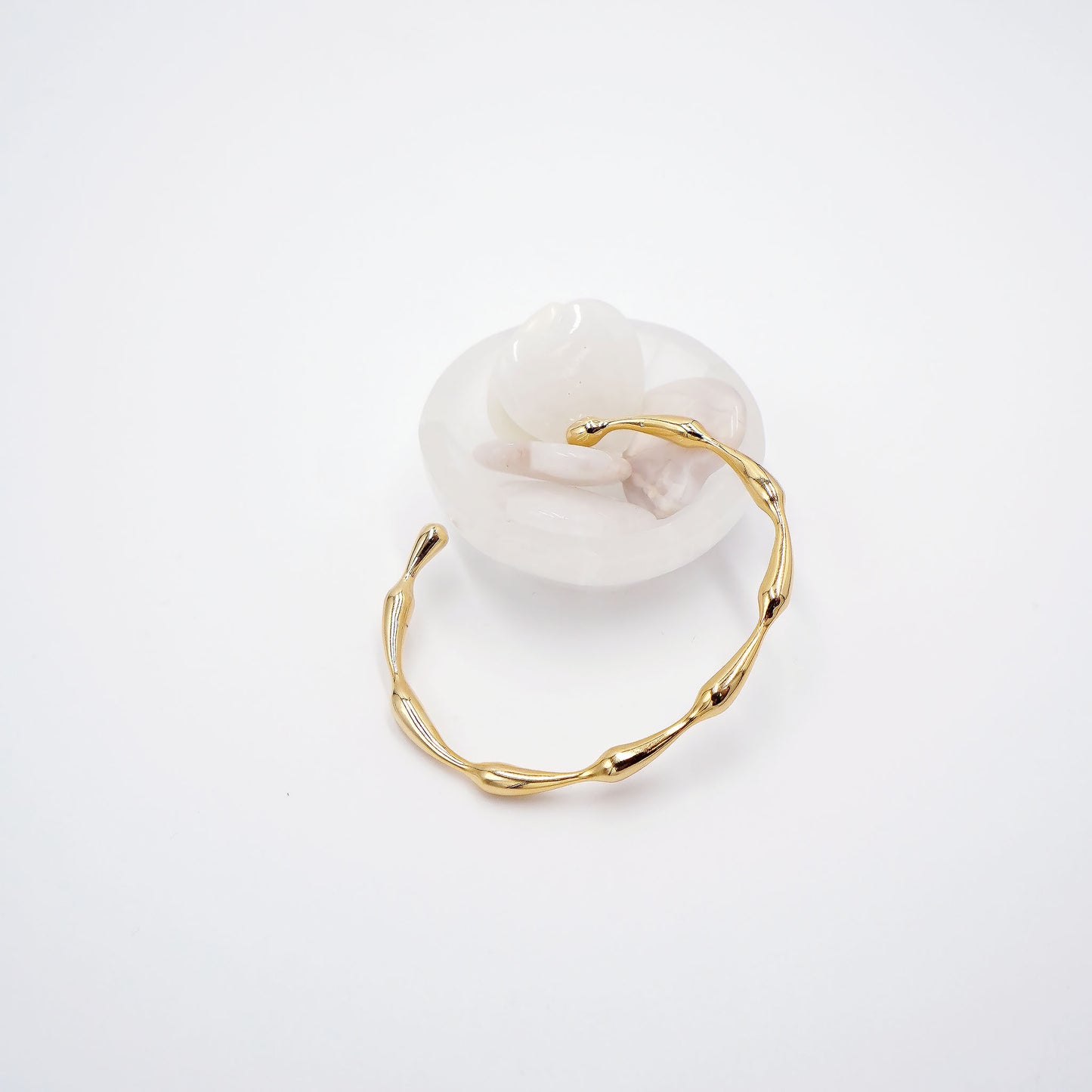 Organic Flow Cuff